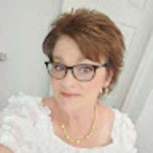 Meet your Posher, Constance